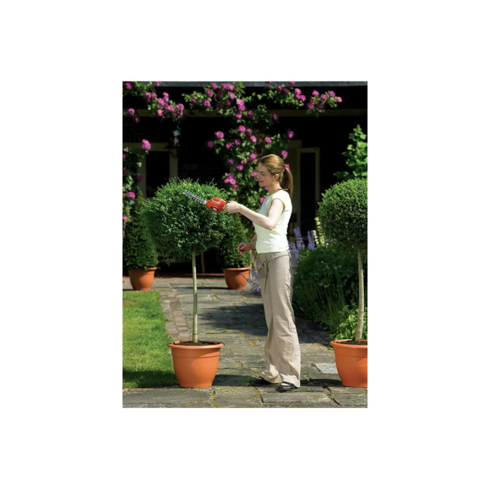 Black & Decker Sculpte Haie - Cisaille à Gazon Black Et Decker - 7,2v - Batterie 1,5ah - Gsl700-qw – Image 5